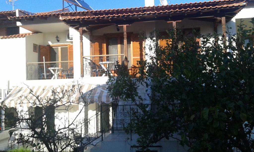 Katerinas Apartments Neos Marmaras Exterior foto